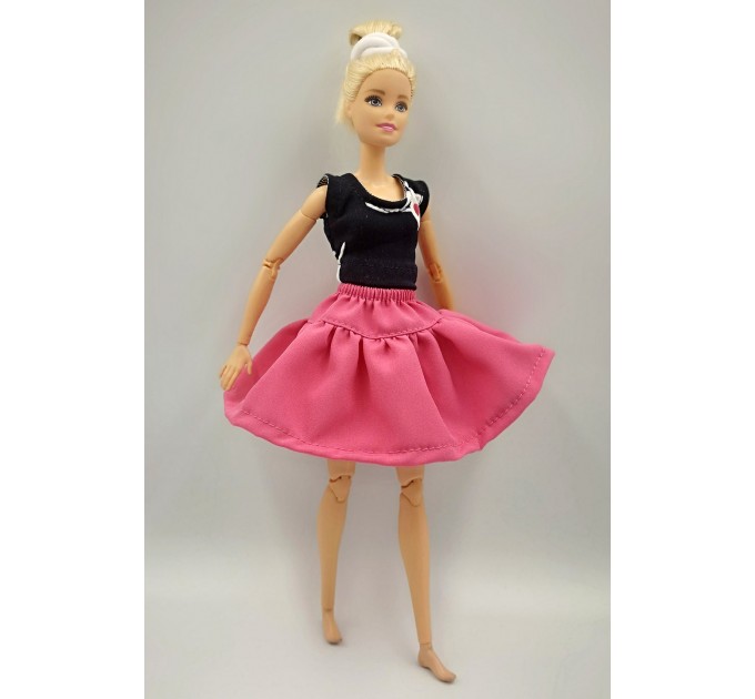 Одежда для куклы Barbie - Топ и малиновая юбка